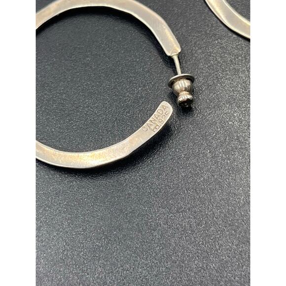 Canada Signed Designer 925 Hammered Irregular Medium Hoop Earrings 5.5 Grams - Picture 7 of 8